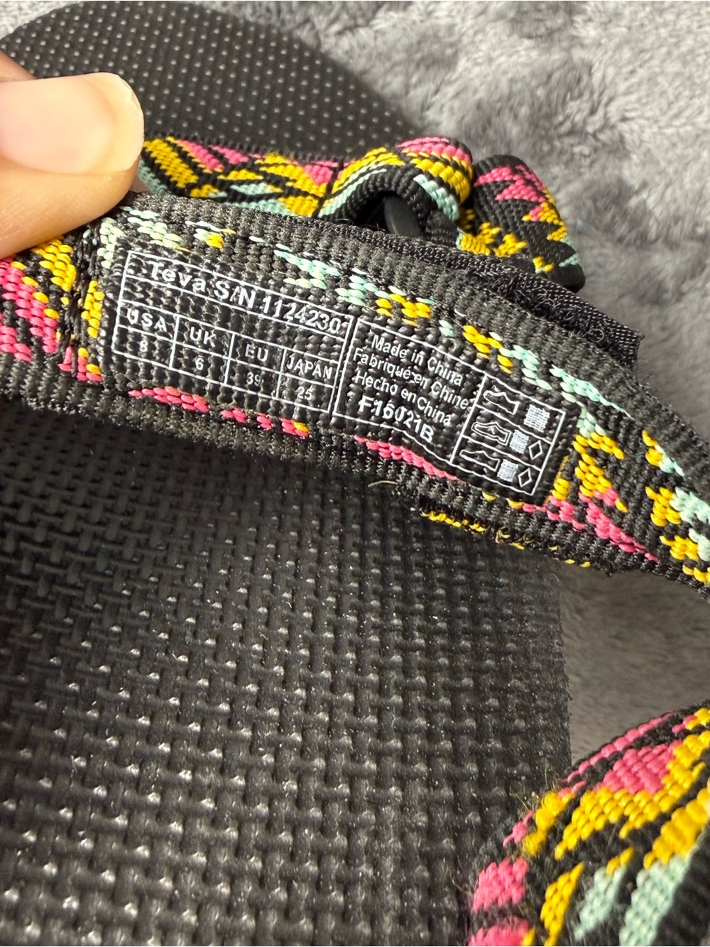 Teva Original Universal Sandals Boomerang Pink - Women's Size 8 - Picture 2 of 4